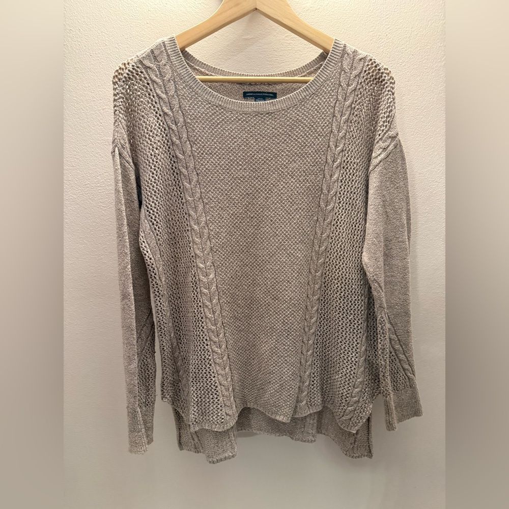 American Eagle Outfitters Light cream‎ Cable Knit Sweater